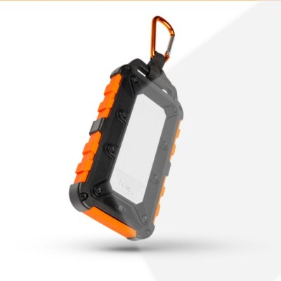 Xtorm XR104 Powerbank Solar 10000mAh 20W, Naranja y Negro