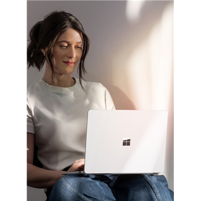 Microsoft Surface Laptop 7 Copilot+ PC Táctil 15" Platino -