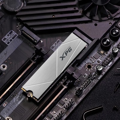 ADATA XPG Gammix S60 SSD 2TB NVMe a 5000MB/s PCIe 4.0 con